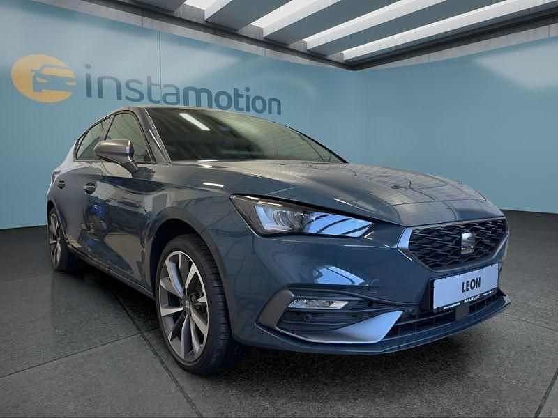 Neu Seat Leon FR 150 PS (110 kW) 2025 Blau Kleinwagen