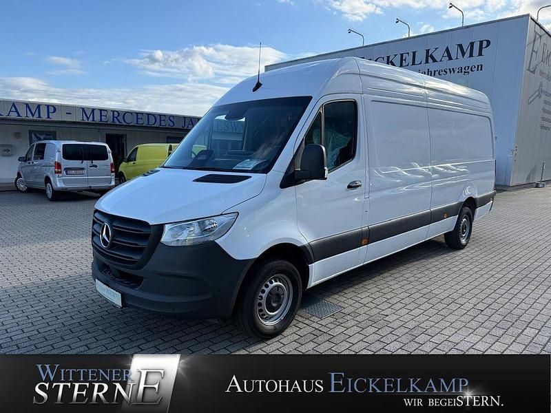 Weiß Gebraucht 2024 Mercedes Sprinter Van | 34.391 € (Guter Preis) - Bild 1/3
