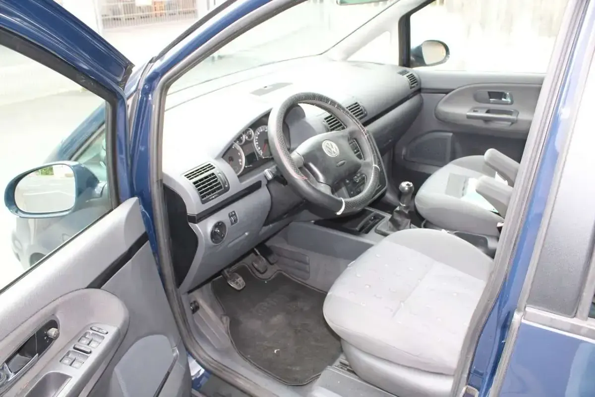 Gebraucht VW Sharan 116 PS (85 kW) 2010 Perlblau Van / Kleinbus