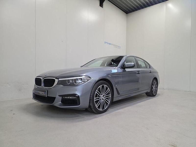 Grau Gebraucht 2018 BMW 530e iPerformance Limousine | 21.990 € (Teuer) - Bild 1/4