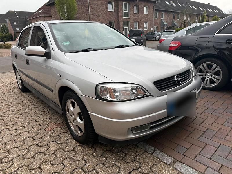 Usata Opel Astra 75 CV (55 kW) 2002 Argento Berlina