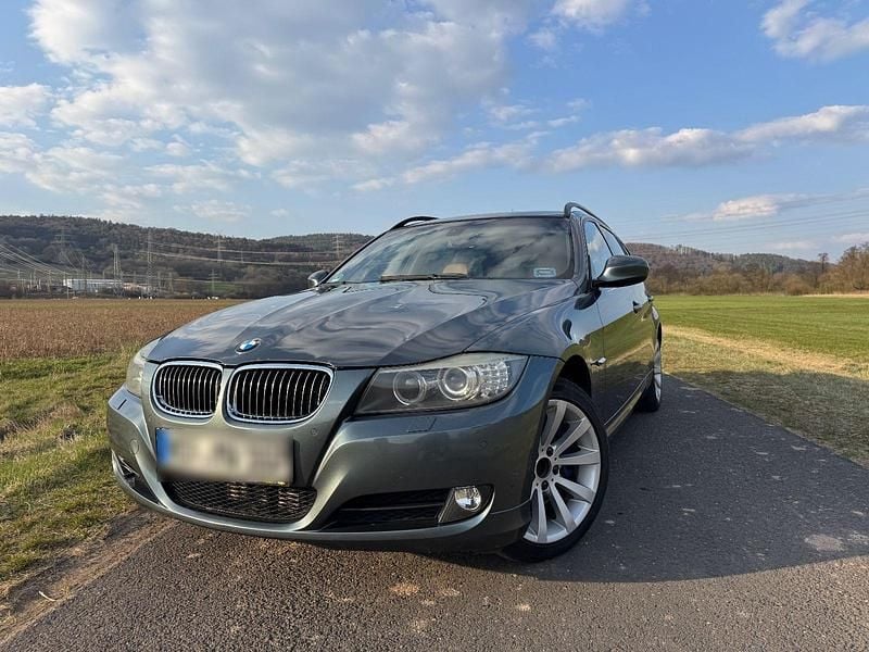 Gebraucht BMW 330 245 PS (180 kW) 2008 Grau Kombi