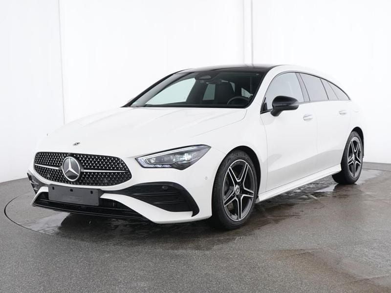Polarweiss Gebraucht 2025 Mercedes CLA200 Shooting Brake AMG Kombi | 38.470 € (Teuer) - Bild 1/4