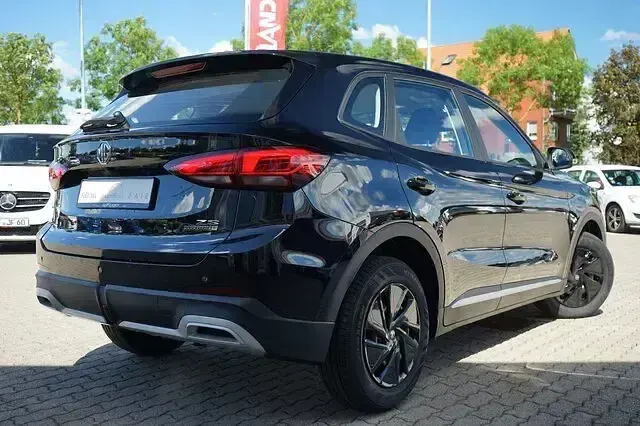Neu MG ZS 197 PS (144 kW) 2026 Schwarz SUV