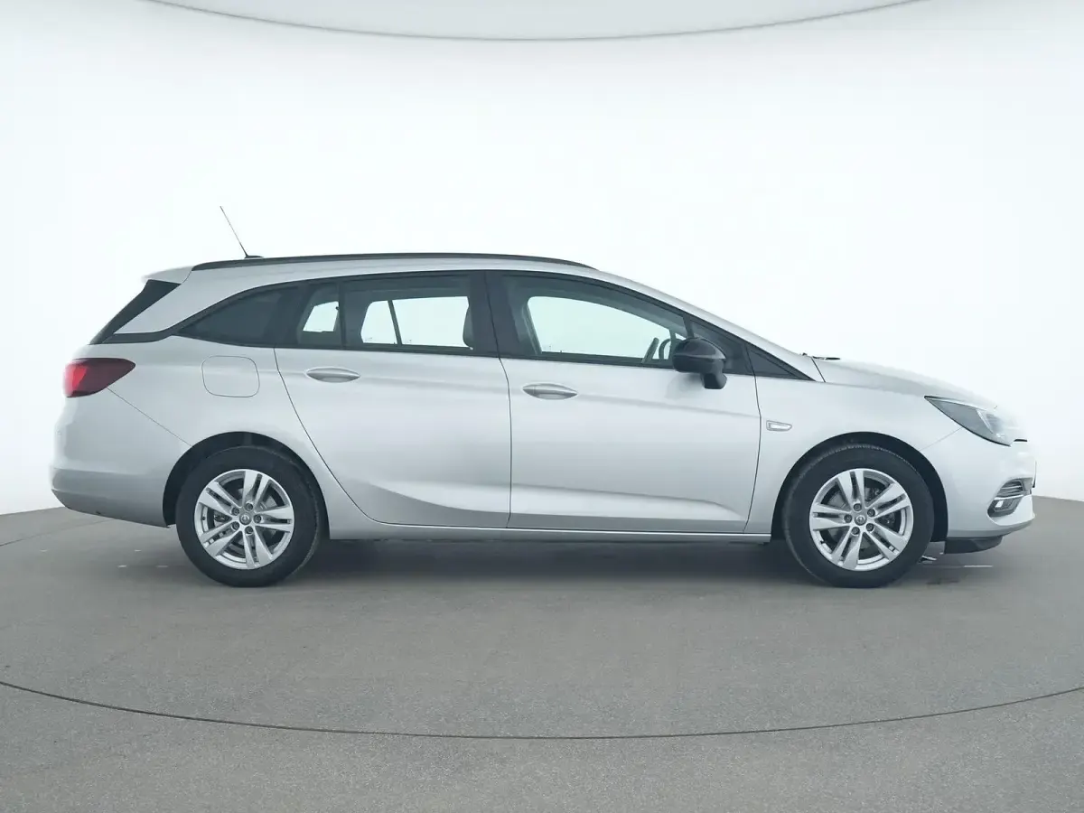 Gebraucht Opel Astra Business 110 PS (80 kW) 2021 Silber Kombi