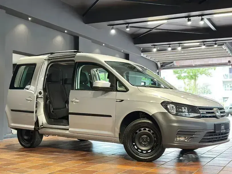Gebraucht VW Caddy 122 PS (89 kW) 2020 Silber Van / Kleinbus