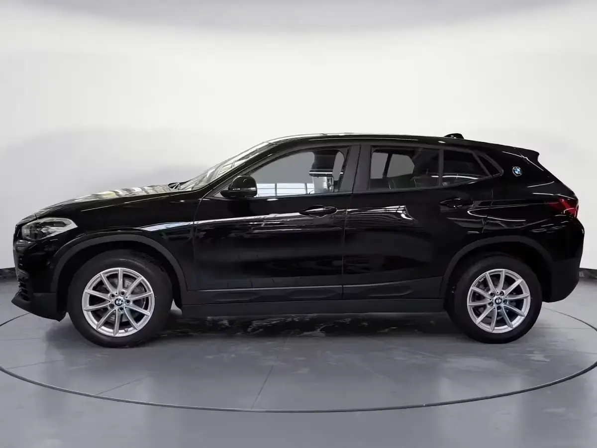 Używany BMW X2 Performance 136 KM (100 kW) 2022 Czarny SUV