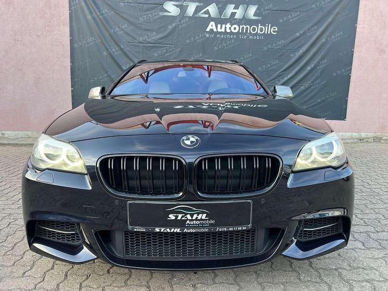 Gebraucht BMW 550 381 PS (280 kW) 2012 Carbonschwarz Kombi