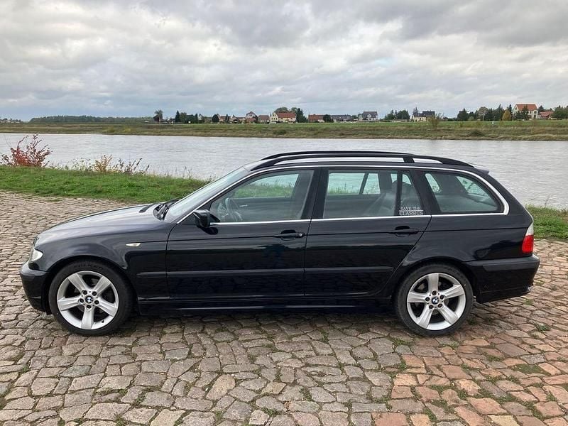 Schwarz Gebraucht 2003 BMW 320 Kombi | 1.999 € (Superpreis) - Bild 1/4