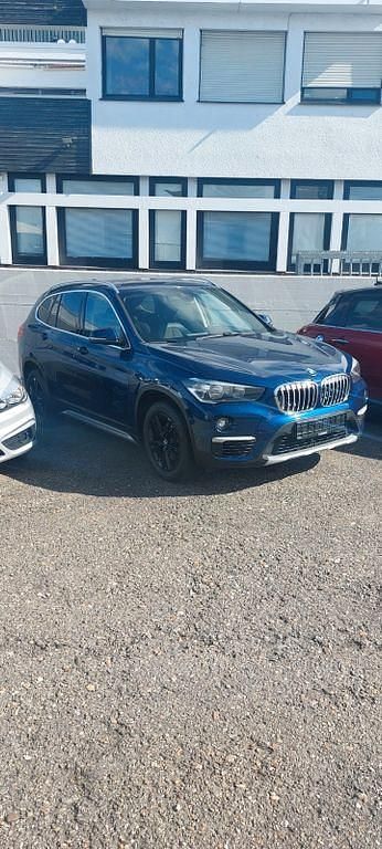 Blau Gebraucht 2016 BMW X1 xLine SUV | 17.100 € (Fairer Preis) - Bild 1/4