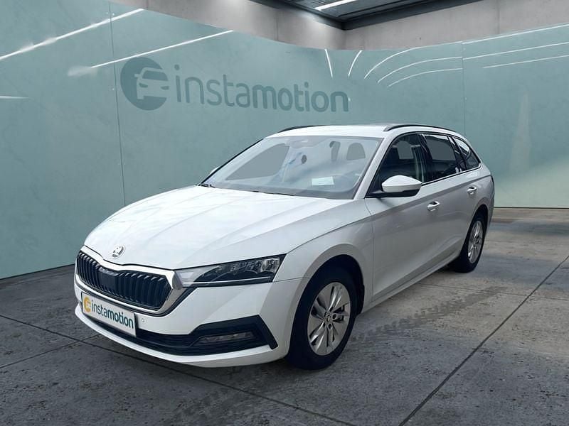 Weiß Gebraucht 2022 Skoda Octavia Kombi | 22.099 € (Guter Preis) - Bild 1/4