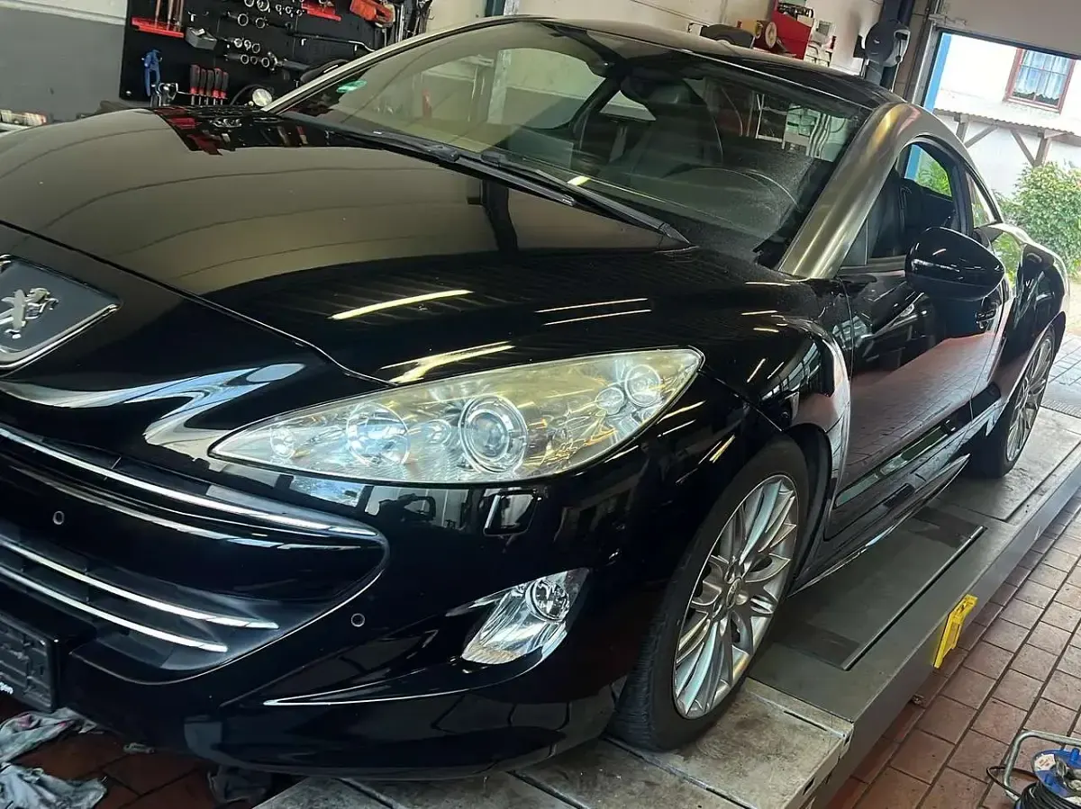 Gebraucht Peugeot RCZ 156 PS (114 kW) 2011 Schwarz Coupé