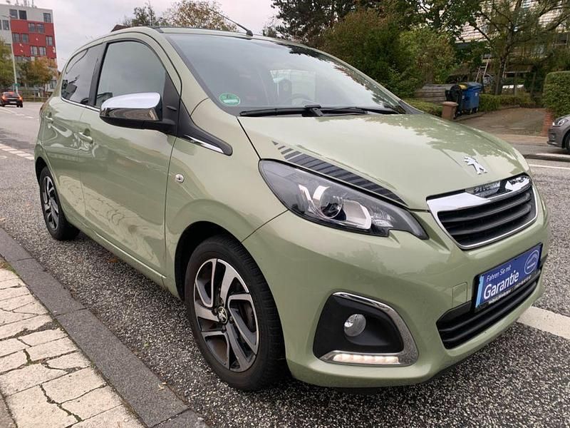 Grün Gebraucht 2020 Peugeot 108 Top! Collection Kleinwagen | 9.980 € (Fairer Preis) - Bild 1/4