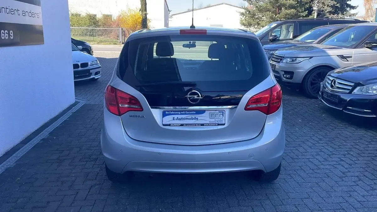 Gebraucht Opel Meriva 120 PS (88 kW) 2014 Silber Van / Kleinbus