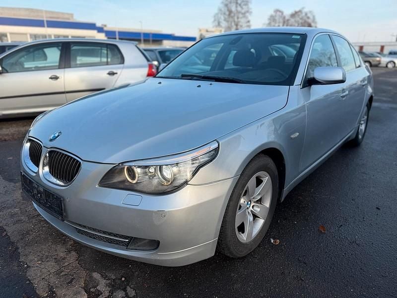Gebraucht BMW 523 190 PS (139 kW) 2008 Silber Limousine