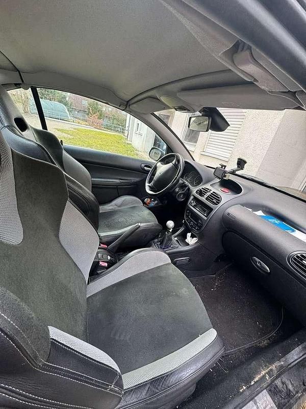 Gebraucht Peugeot 206 CC 109 PS (80 kW) 2006 Cabrio