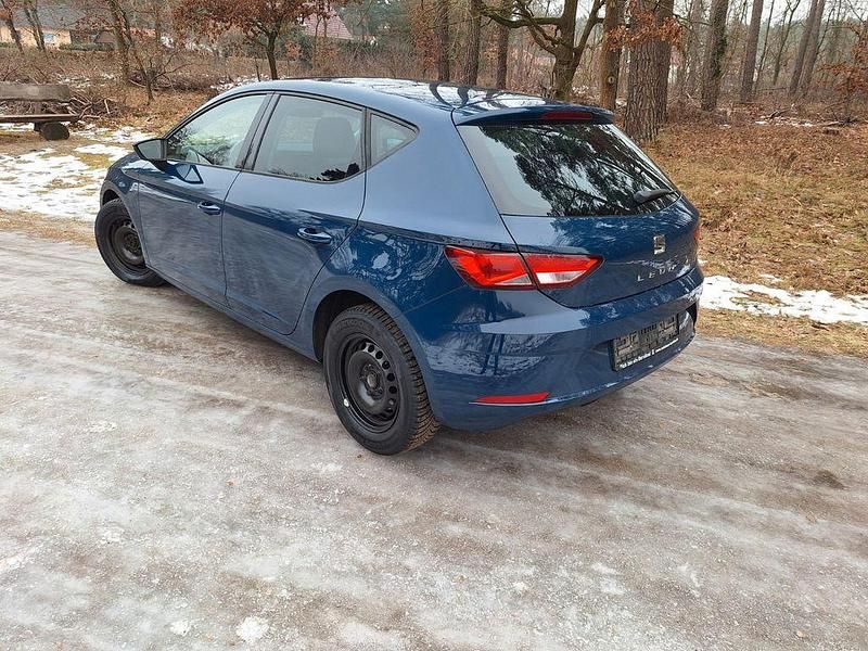 Gebraucht Seat Leon Style 110 PS (80 kW) 2018 Blau Limousine