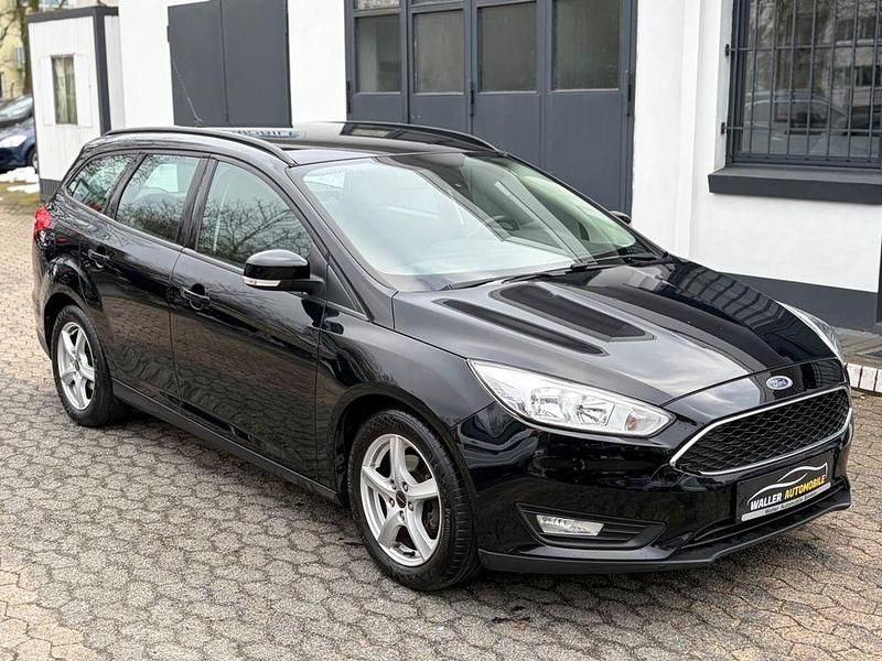 Gebraucht Ford Focus 120 PS (88 kW) 2015 Schwarz Kombi