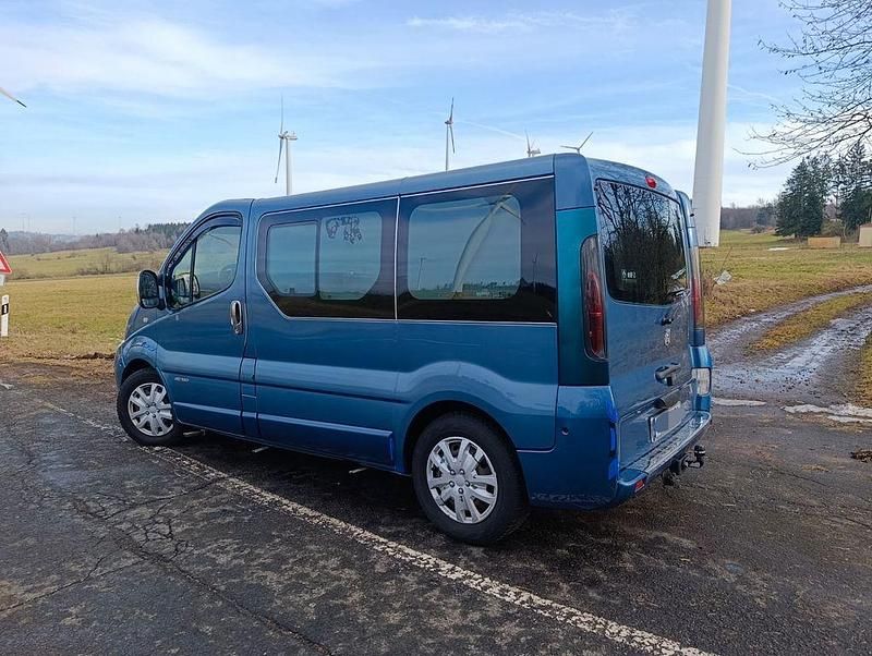 Gebraucht Renault Trafic 135 PS (99 kW) 2005 Blau Van / Kleinbus
