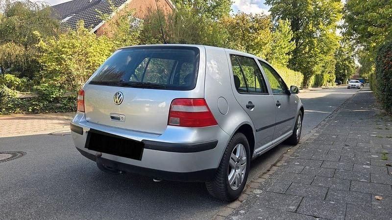 Gebraucht VW Golf 105 PS (77 kW) 2001 Grau Limousine