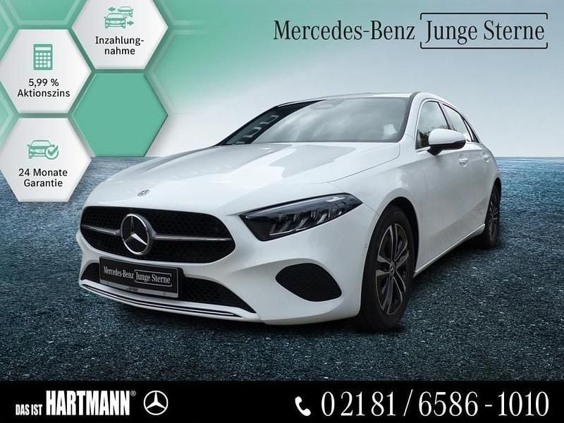 Weiß Gebraucht 2024 Mercedes A180 Progressive Limousine | 28.420 € (Guter Preis) - Bild 1/4