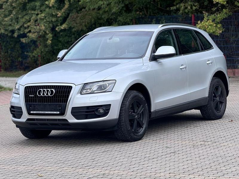 Silber Gebraucht 2011 Audi Q5 Ambiente SUV | 9.900 € (Guter Preis) - Bild 1/4