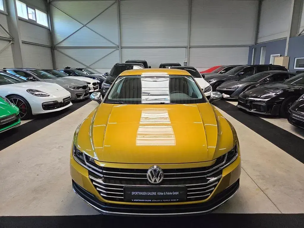 Gebraucht VW Arteon Elegance 150 PS (110 kW) 2019 Gelb Kleinwagen