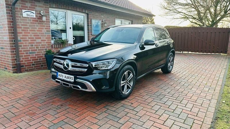 Gebraucht Mercedes GLC220 194 PS (142 kW) 2020 Schwarz SUV