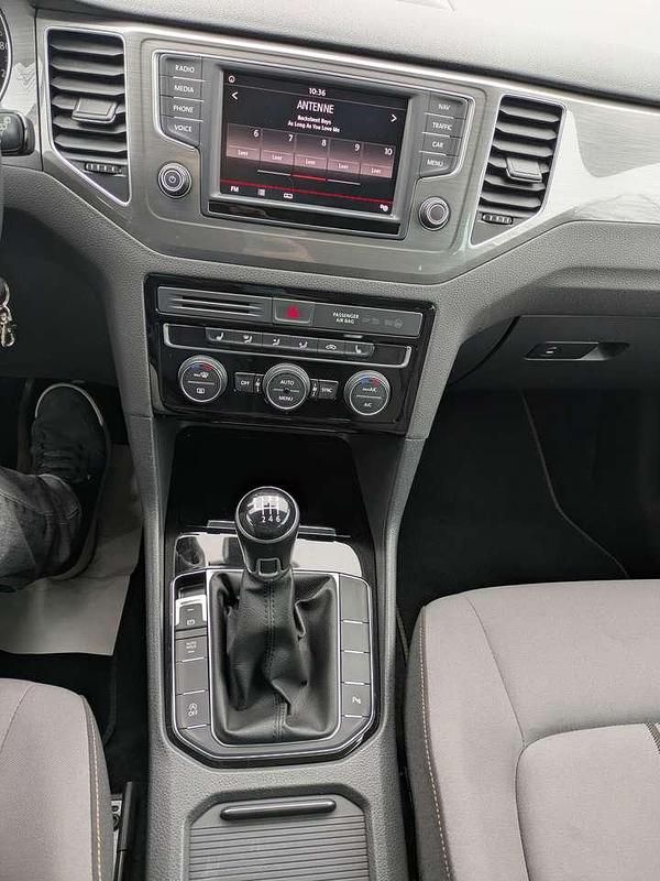 Gebraucht VW Golf VII Allstar 110 PS (80 kW) 2016 Weiß Kombi