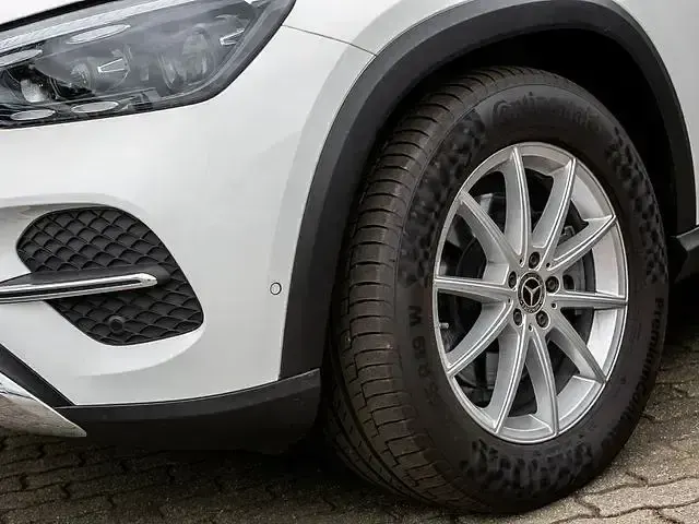 Gebraucht Mercedes GLE300 Advanced Plus 269 PS (197 kW) 2025 Weiß SUV