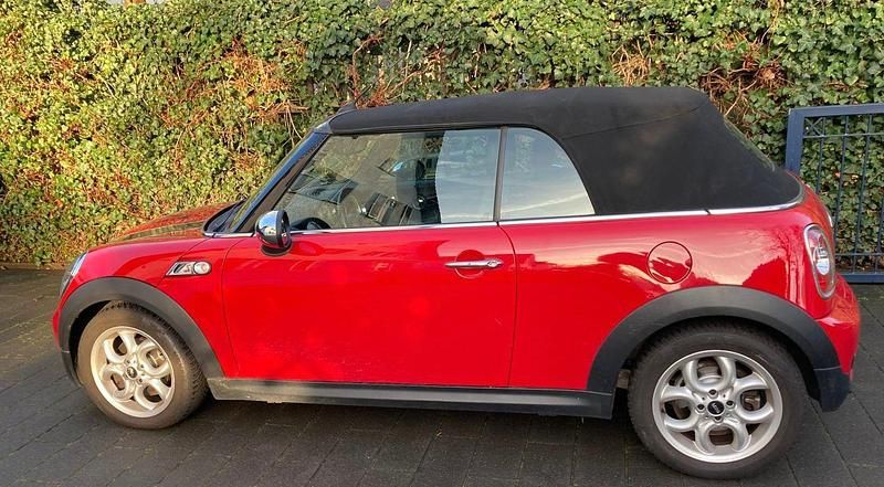 Gebraucht Mini Cooper SD Cabriolet 143 PS (105 kW) 2011 Rot Cabrio