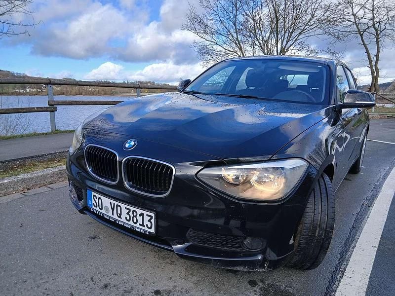 Gebraucht BMW 116 136 PS (100 kW) 2012 Schwarz Kleinwagen