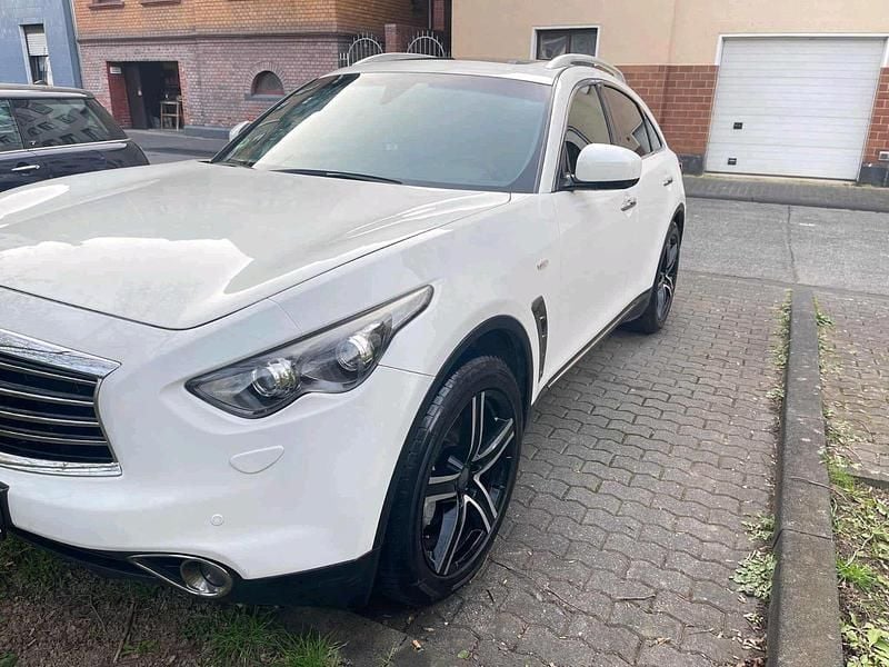 Gebraucht Infiniti Fx30 238 PS (175 kW) 2013 Weiß SUV