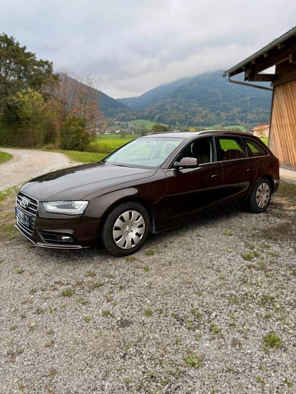 Gebraucht Audi A4 Ambition 170 PS (125 kW) 2013 Braun Kombi