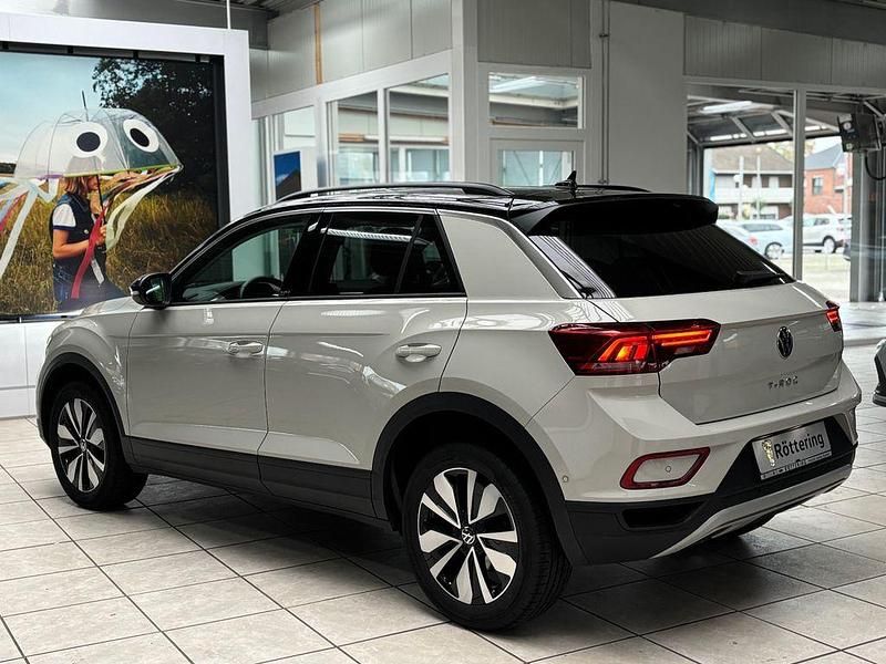 Gebraucht VW T-Roc Move 110 PS (80 kW) 2023 Grau SUV