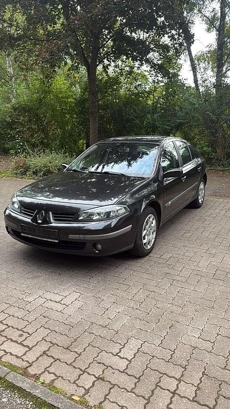 Schwarz Gebraucht 2005 Renault Laguna II Limousine | 1.600 € - Bild 1/4