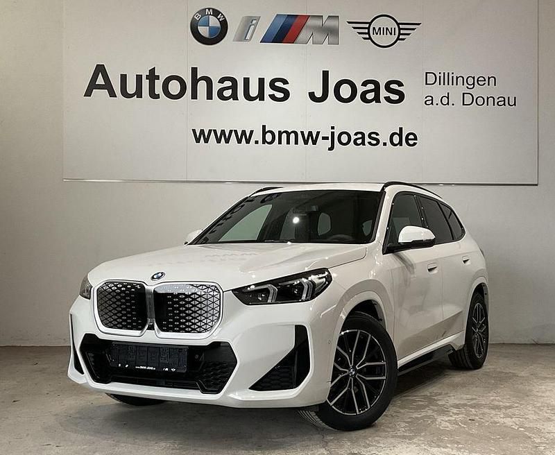 Gebraucht BMW iX1 Performance 150 kW (204 PS) 2025 Weiß SUV