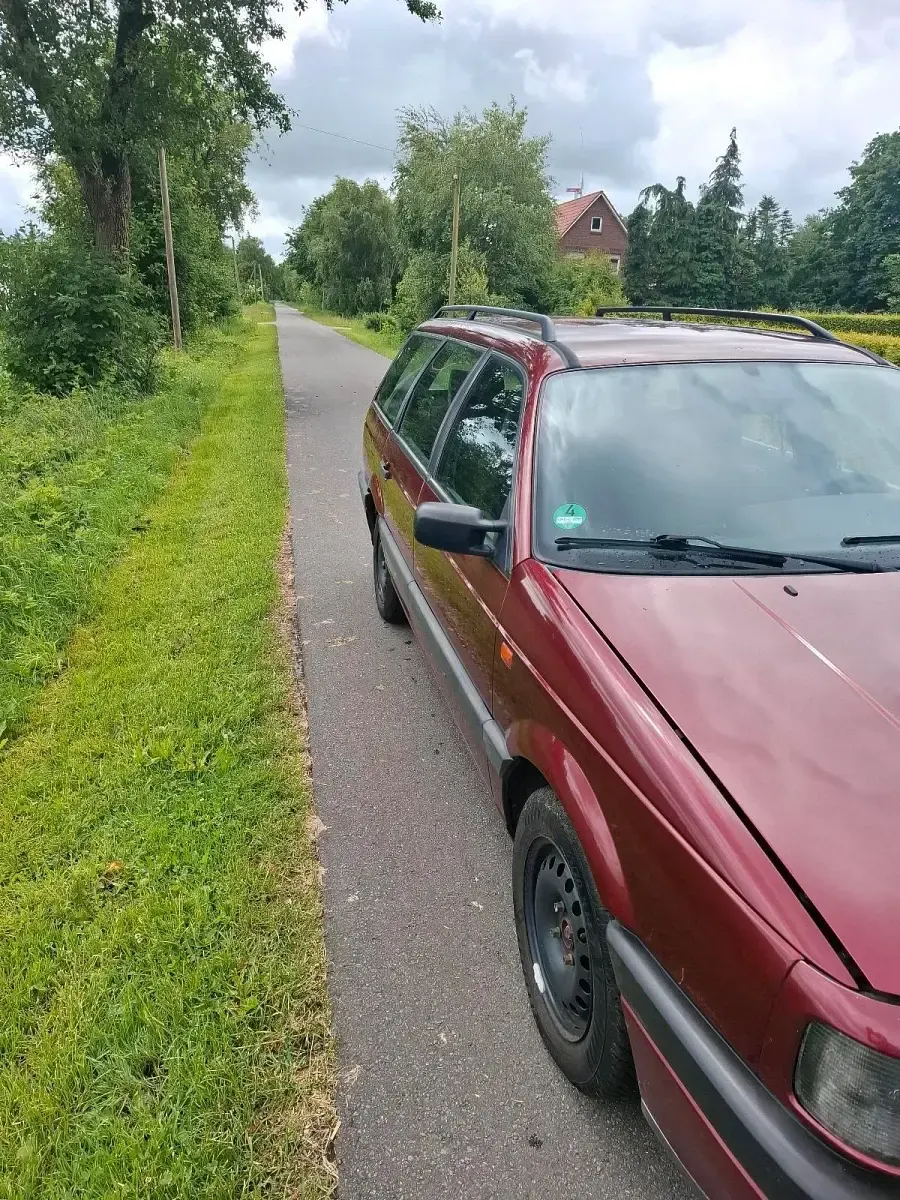 Gebraucht VW Passat 90 PS (66 kW) 1993 Rot Kombi