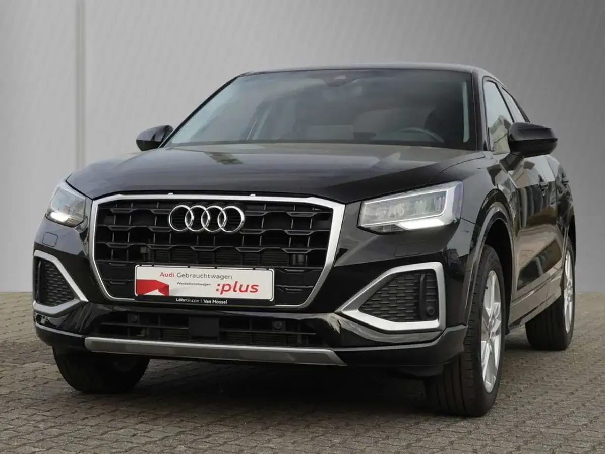 Gebraucht Audi Q2 Advanced Plus 116 PS (85 kW) 2025 Mythosschwarz metallic SUV