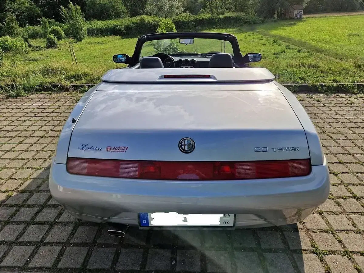 Gebraucht Alfa Romeo Spider 155 PS (114 kW) 1999 Silber Cabrio