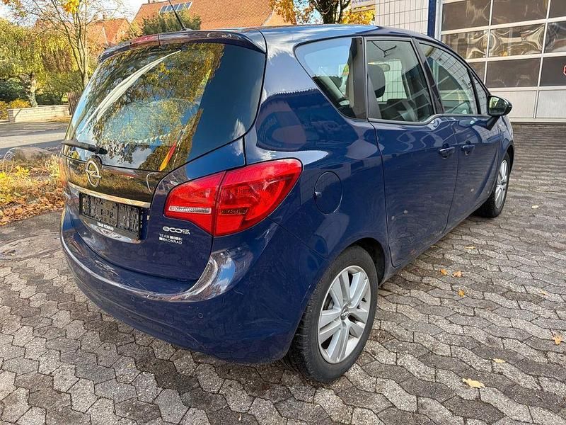Gebraucht Opel Meriva Color Edition 140 PS (102 kW) 2015 Other Van / Kleinbus