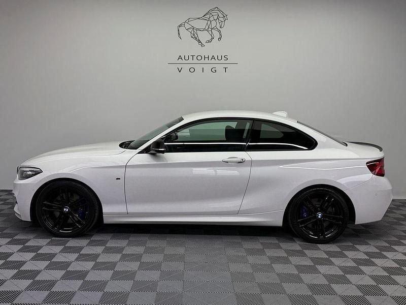 Weiß Gebraucht 2019 BMW M240 M Sport Coupé | 35.800 € (Fairer Preis) - Bild 1/4