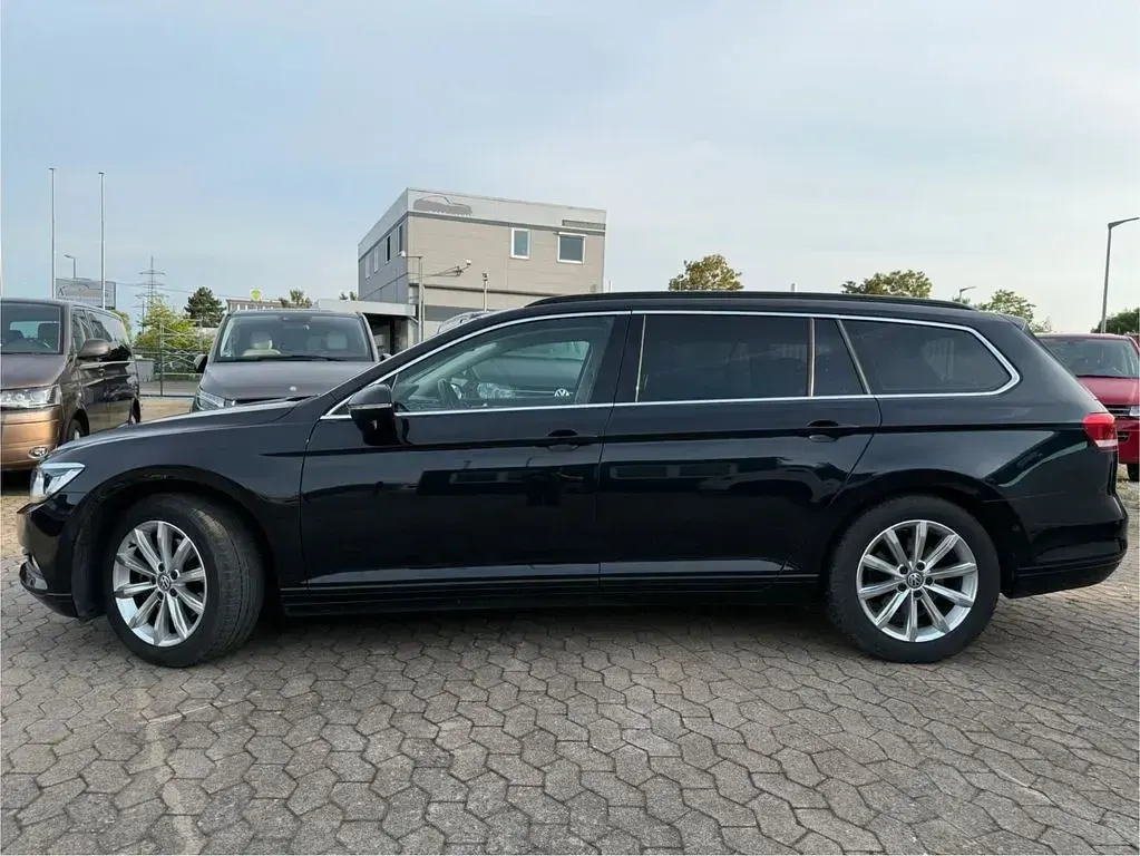 Gebraucht VW Passat Comfortline 150 PS (110 kW) 2015 Kombi
