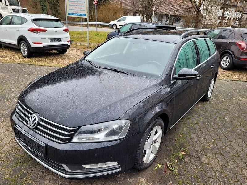 Schwarz Gebraucht 2014 VW Passat Comfortline Kombi | 6.900 € (Superpreis) - Bild 1/4