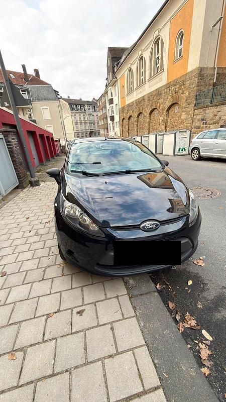 Gebraucht Ford Fiesta 52 PS (38 kW) 2011 Schwarz Kleinwagen