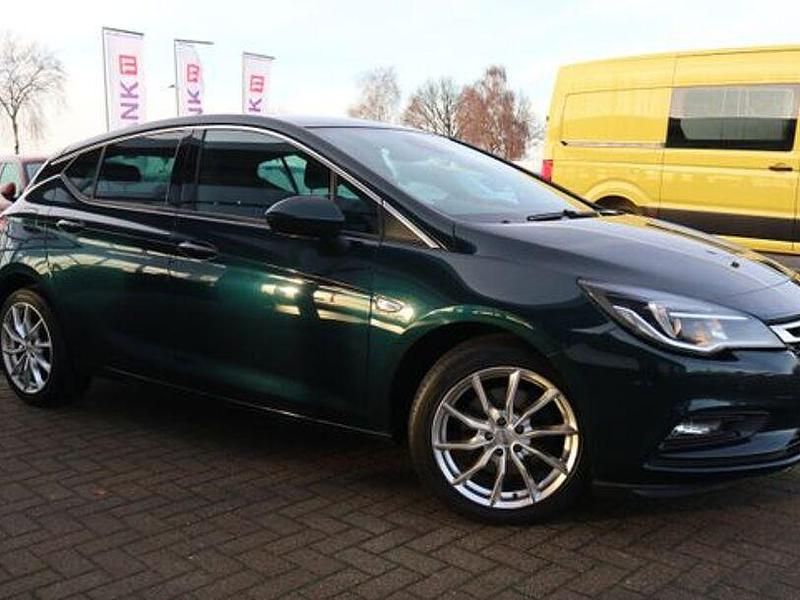 Gebraucht Opel Astra Dynamic 136 PS (100 kW) 2016 Grün Limousine
