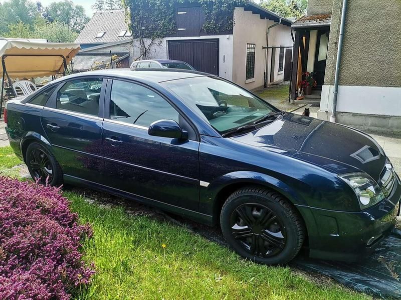 Blau Gebraucht 2003 Opel Vectra GTS Limousine | 2.000 € (Etwas zu teuer) - Bild 1/4