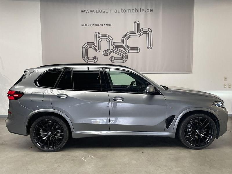 Gebraucht BMW X5 M Sport 298 PS (219 kW) 2025 Skyscraper grau SUV