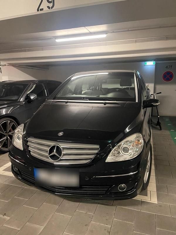 Gebraucht Mercedes B180 109 PS (80 kW) 2007 Schwarz Van / Kleinbus