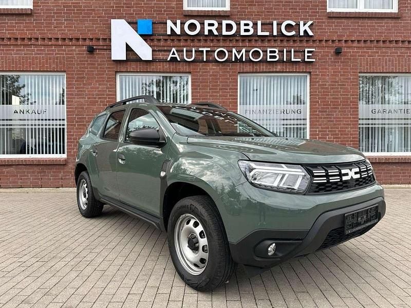 Gebraucht Dacia Duster Acces 91 PS (66 kW) 2023 Staubgrau SUV